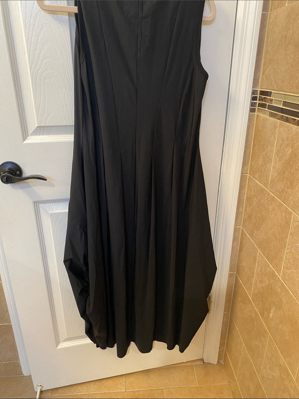 JASON FOR COMFY USA Sleeveless Black Maxi Dress with Draped Side Pockets